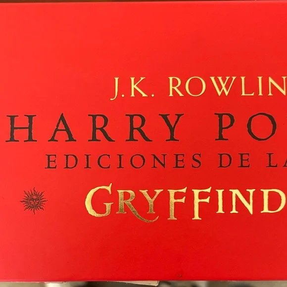 Red and Black Notebook Set. - Harry Potter set - in Spanish - Picture 7 of 8